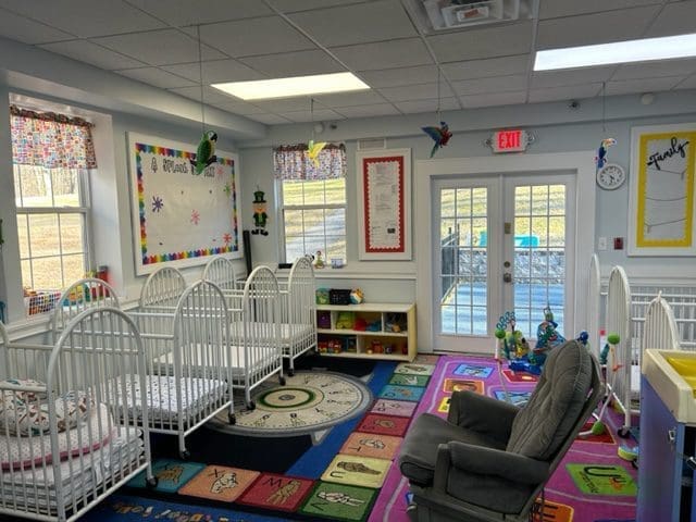Daycare Room With Cribs